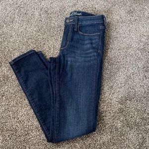 Universal Thread Jeans